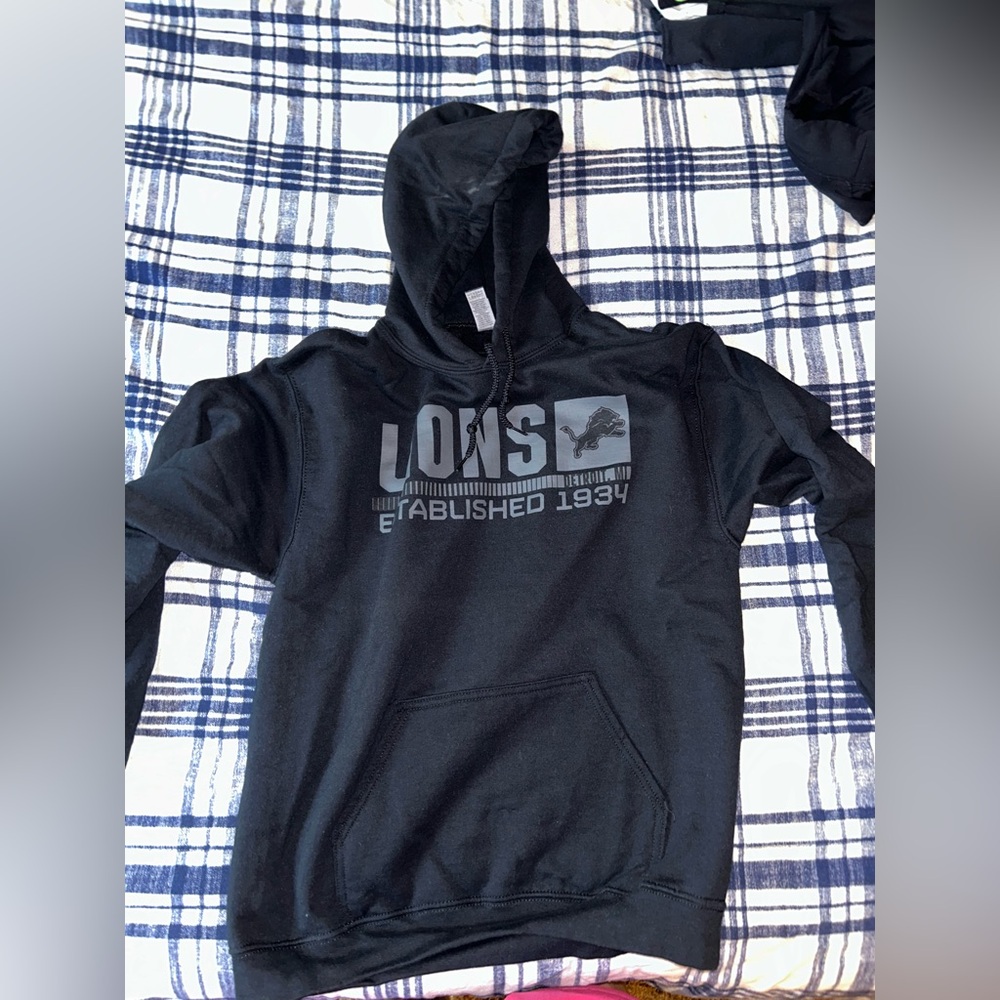Medium Detroit lions hoodie
